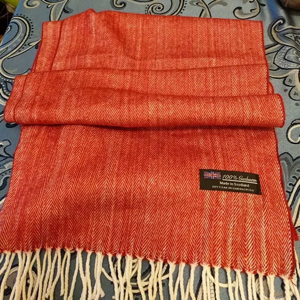 Cashmere burgundy and creme scarf